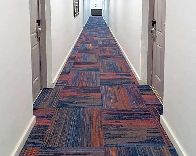 Hotel Central Phoenix Hotel 2*